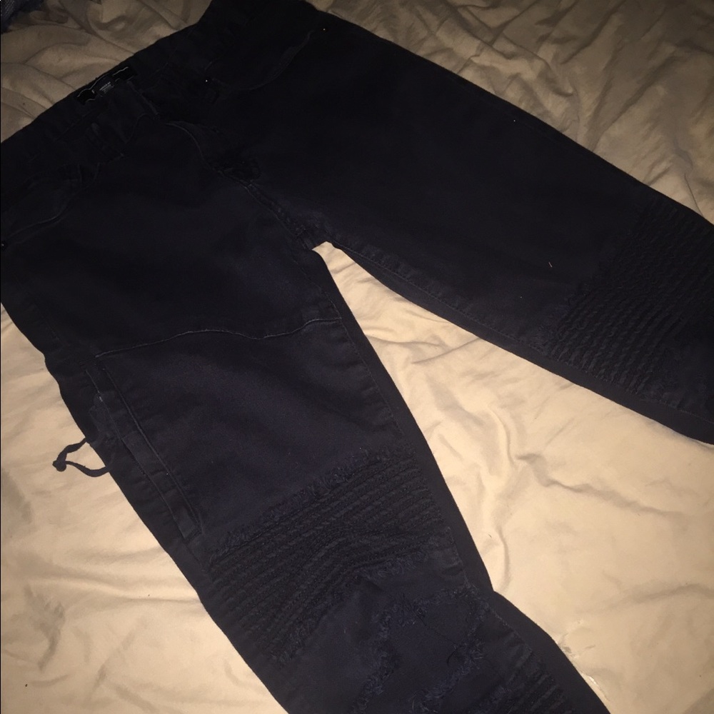 Forever 21 Black Skinny Ripped Moto Pants